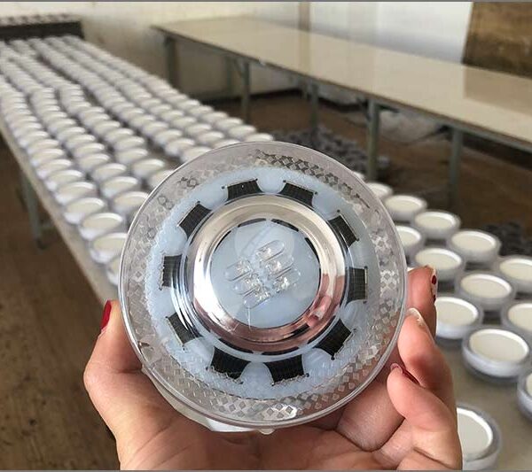 How to Test the Waterproof Performance of Solar Road Studs?